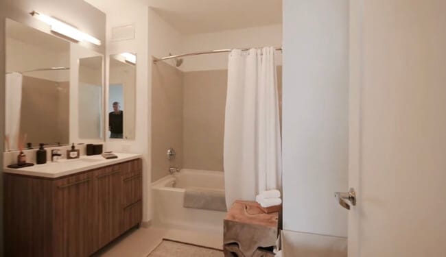 341 W Kinzie St in Chicago, IL - Building Photo - Building Photo