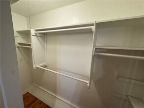 718 E Debra Dr in Fayetteville, AR - Building Photo - Building Photo