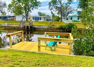 3999 Conway Blvd in Port Charlotte, FL - Building Photo - Building Photo