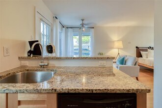 2526 Durwood St in Austin, TX - Building Photo - Building Photo