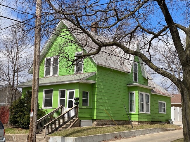 property at 615 Market St