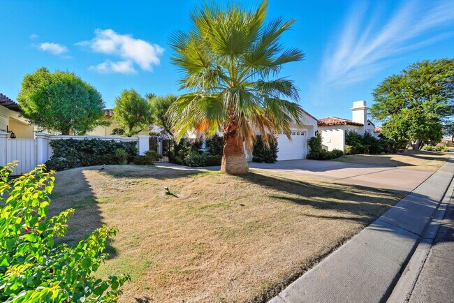 49463 Vía Conquistador in La Quinta, CA - Building Photo - Building Photo