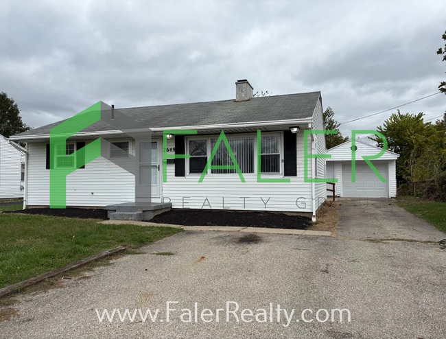 property at 2649 E Dorothy Ln
