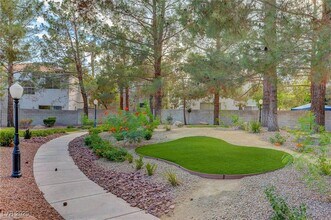 8824 Cornwall Glen Ave in Las Vegas, NV - Building Photo - Building Photo