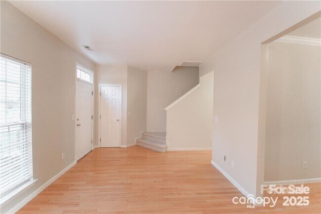 10946 Garden Oaks Ln in Charlotte, NC - Building Photo - Building Photo