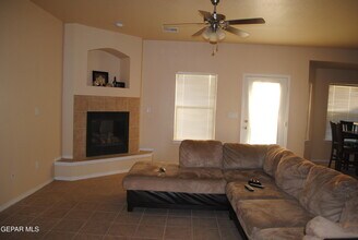 3269 Leah Point Ln in El Paso, TX - Building Photo - Building Photo