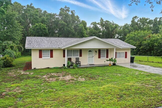 711 4th St in Wildwood, FL - Building Photo - Building Photo
