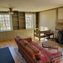 1098 Creek Rd in Downingtown, PA - Foto de edificio - Building Photo