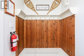 125 Fairway Ct in Blue Mountains, ON - Building Photo - Building Photo