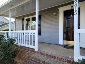 6613 Farrington Ln in Charlotte, NC - Building Photo - Building Photo
