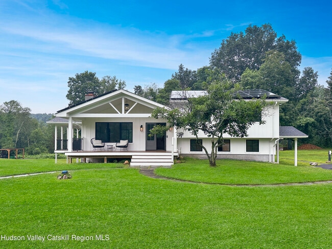 property at 441 Oak Summit Rd