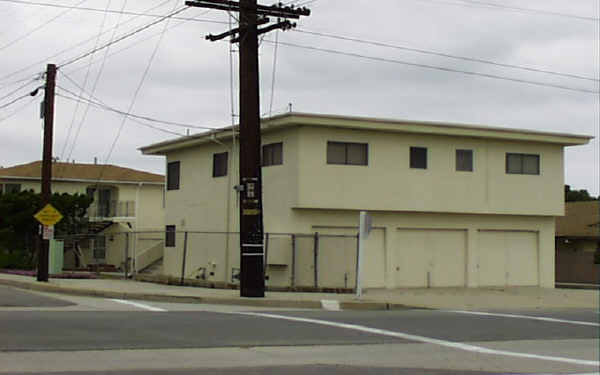 2403-2405 255th St in Lomita, CA - Building Photo