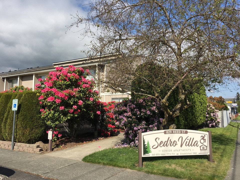 Sedro Villa Apartments in Sedro Woolley, WA - Building Photo