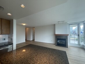 120-1120 Milross Ave in Vancouver, BC - Building Photo - Building Photo