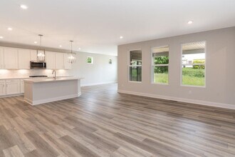 5852 Stillwater Ln in Burlington, KY - Building Photo - Building Photo