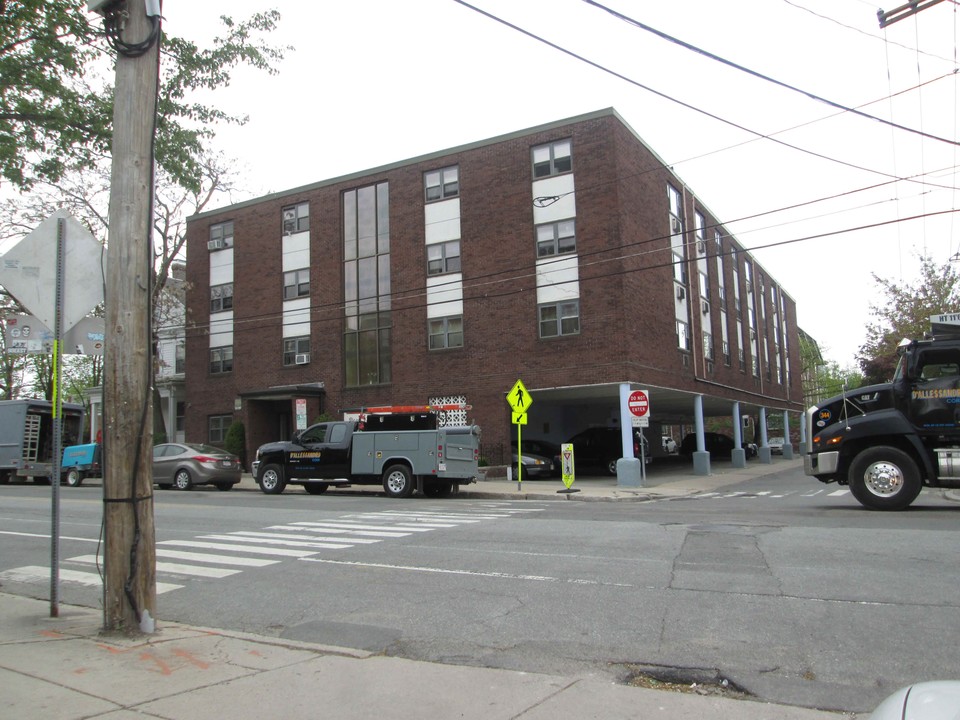 25 Beacon St in Somerville, MA - Foto de edificio