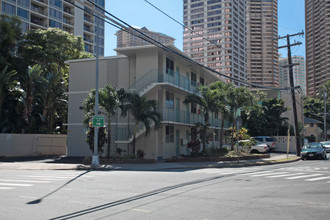 High Tide in Honolulu, HI - Building Photo - Building Photo