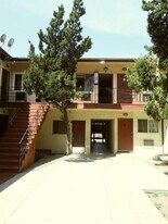 8815 Van Nuys Blvd in Los Angeles, CA - Building Photo