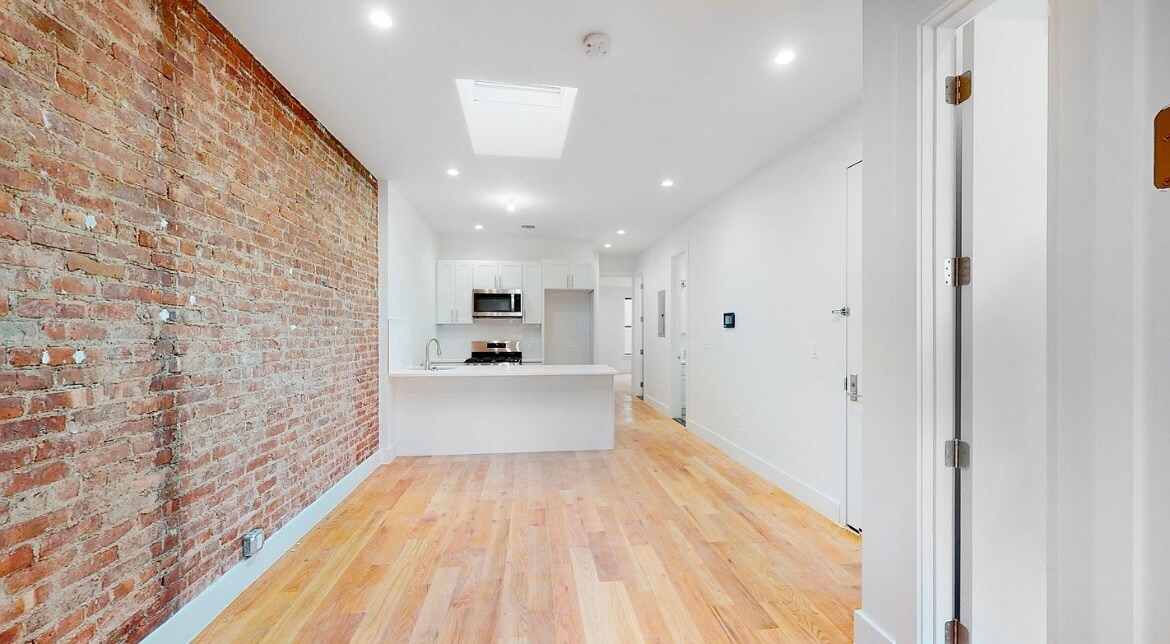 1250 Flatbush Ave in Brooklyn, NY - Building Photo