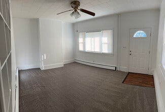 105 Chambers St in Phillipsburg, NJ - Building Photo - Building Photo