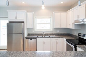 341 Robey Pl SE in Grand Rapids, MI - Building Photo - Building Photo