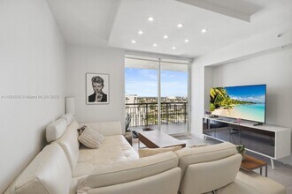 999 SW 1st Ave, Unit 2809 in Miami, FL - Building Photo - Building Photo