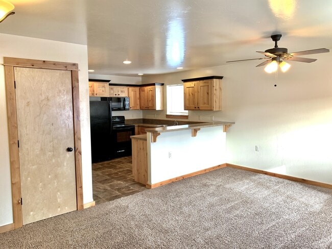 1234 Phoenix Ave in Helena, MT - Building Photo - Building Photo