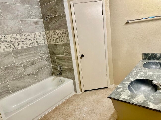 property at 15802 Kenbrook Dr