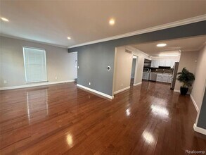 21141 E Glen Haven Cir in Northville, MI - Foto de edificio - Building Photo