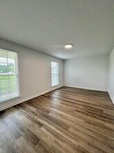 2303 Stokes Rd in Clarksville, TN - Building Photo - Building Photo
