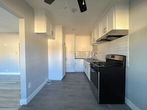 2700 Clarendon in Huntington Park, CA - Building Photo - Interior Photo