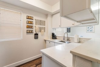 1629 N Clarkson St in Denver, CO - Building Photo - Building Photo