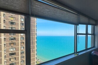 6301 N Sheridan Rd in Chicago, IL - Building Photo - Building Photo
