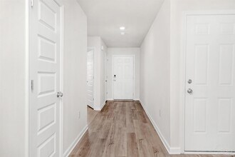 5277 Peach Dr in Milton, FL - Building Photo - Building Photo