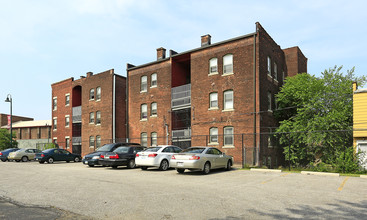 Harp Apartments in Cleveland, OH - Building Photo - Building Photo