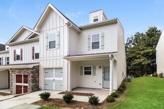 228 Riley Cir in Dawsonville, GA - Building Photo - Building Photo
