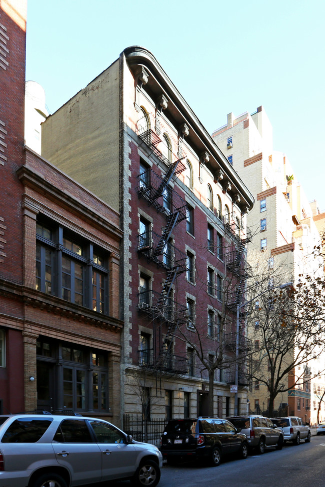 217 E 22nd St in New York, NY - Foto de edificio - Building Photo