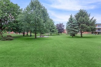 North Pointe Apartments in Clifton Park, NY - Building Photo - Building Photo