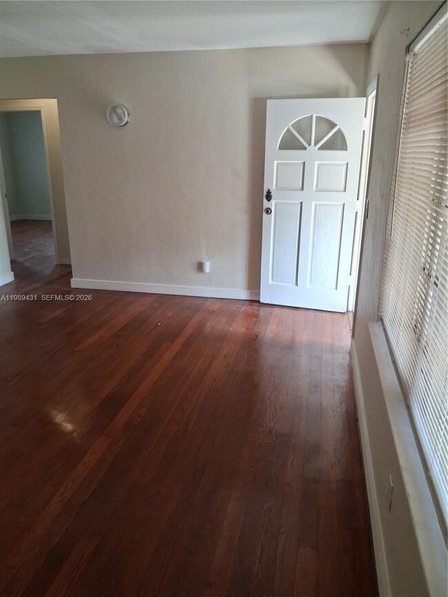 1043 NE 114th St in Biscayne Park, FL - Building Photo - Building Photo