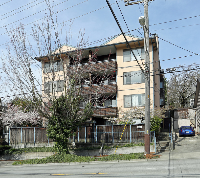 420 N 39th St in Seattle, WA - Foto de edificio