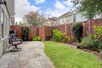 1327 Prince St in Houston, TX - Building Photo - Building Photo