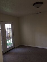 421 San Mateo Dr in Garland, TX - Building Photo - Building Photo