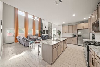 18419 Windy Knl Wy in Houston, TX - Building Photo - Building Photo