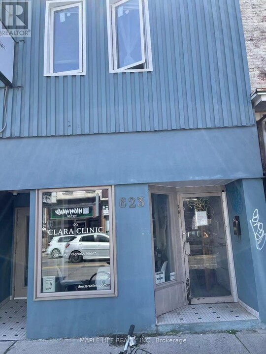 623 Gerrard St E in Toronto, ON - Building Photo