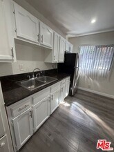 1407 Alvarado Terrace in Los Angeles, CA - Building Photo - Building Photo