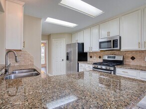 26610 Surrey Park Ln in Katy, TX - Foto de edificio - Building Photo