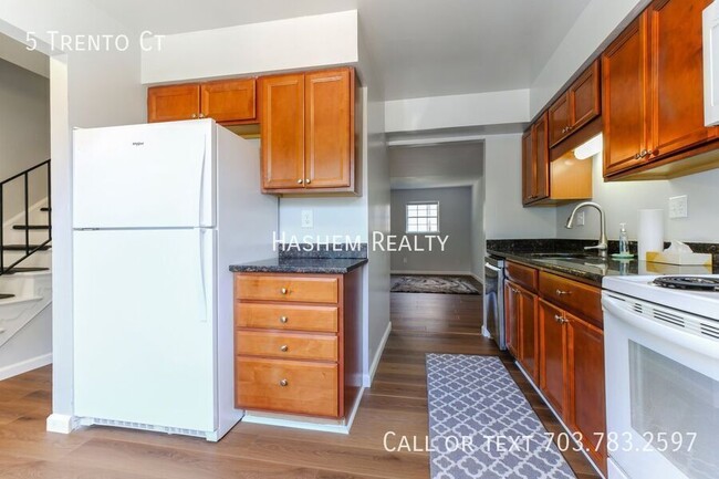 5 Trento Ct in Gaithersburg, MD - Building Photo - Building Photo