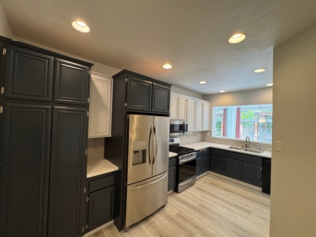 5 Meadowbrook, Unit 5 MEADOWBROOK in Aliso Viejo, CA - Building Photo - Building Photo