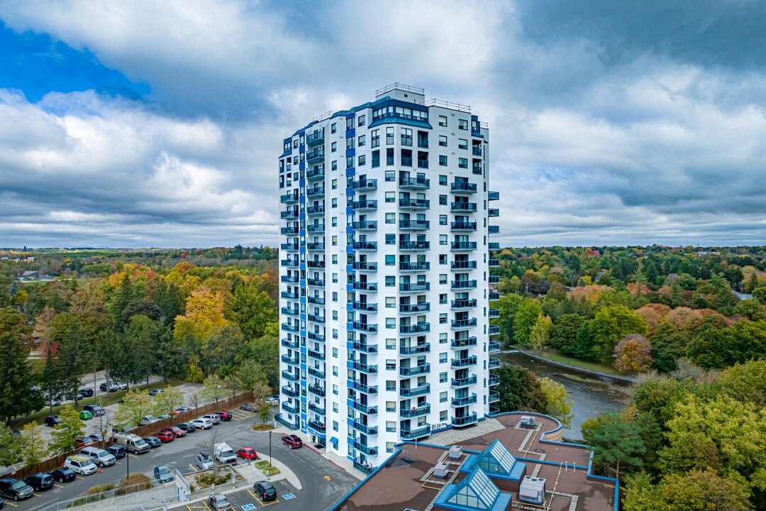 Riverside Residences On The Park in Guelph, ON - Building Photo