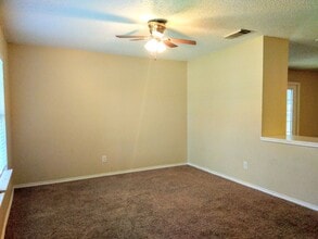 6838 Saharastone Dr in Converse, TX - Building Photo - Building Photo